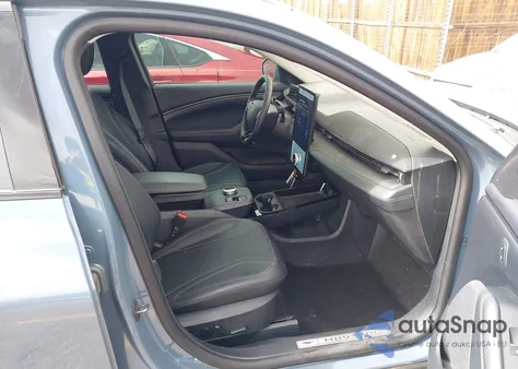 2023 Ford Mustang Mach-E Premium z USA, uszkodzony, nr VIN 3FMTK3SU2PMA68683